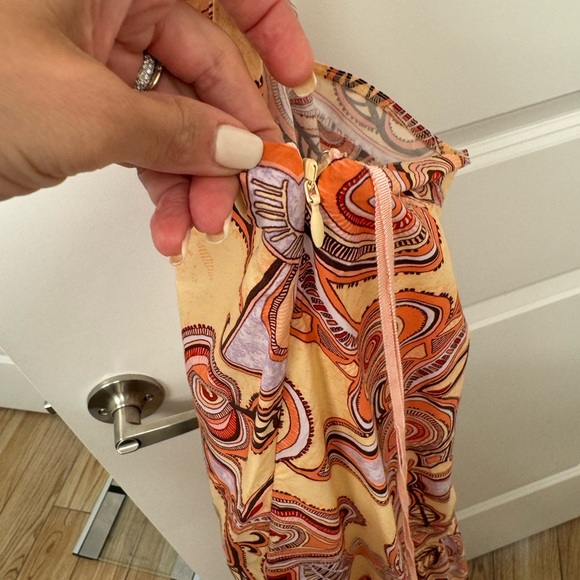 ALC Alexandria Midi dress, with a beautiful and sexy cut in the back. - Picture 6 of 7